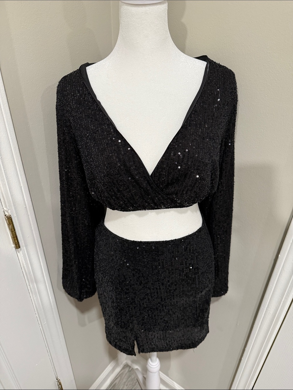 Forever 21 Black Sequin Backless Dress